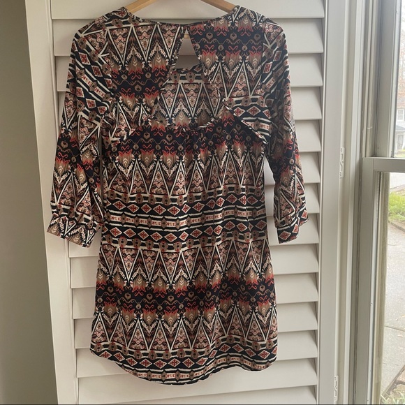 Rue 21 long sleeve patterned dress - Picture 2 of 4